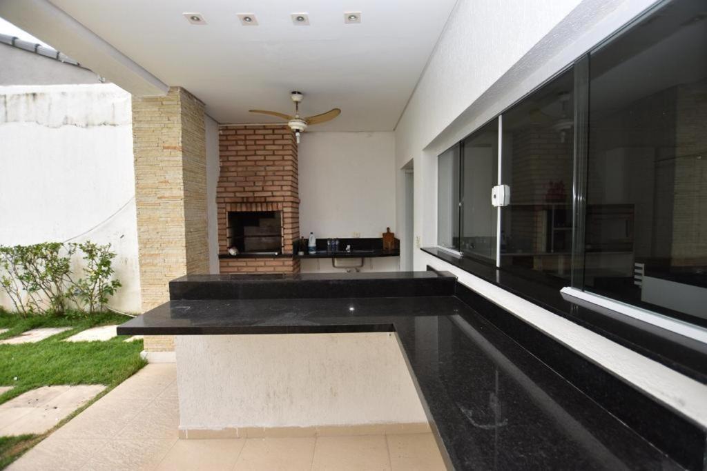 Casa Com Piscina A 150M Da Praia Da Enseada Γκουαρούχα Εξωτερικό φωτογραφία